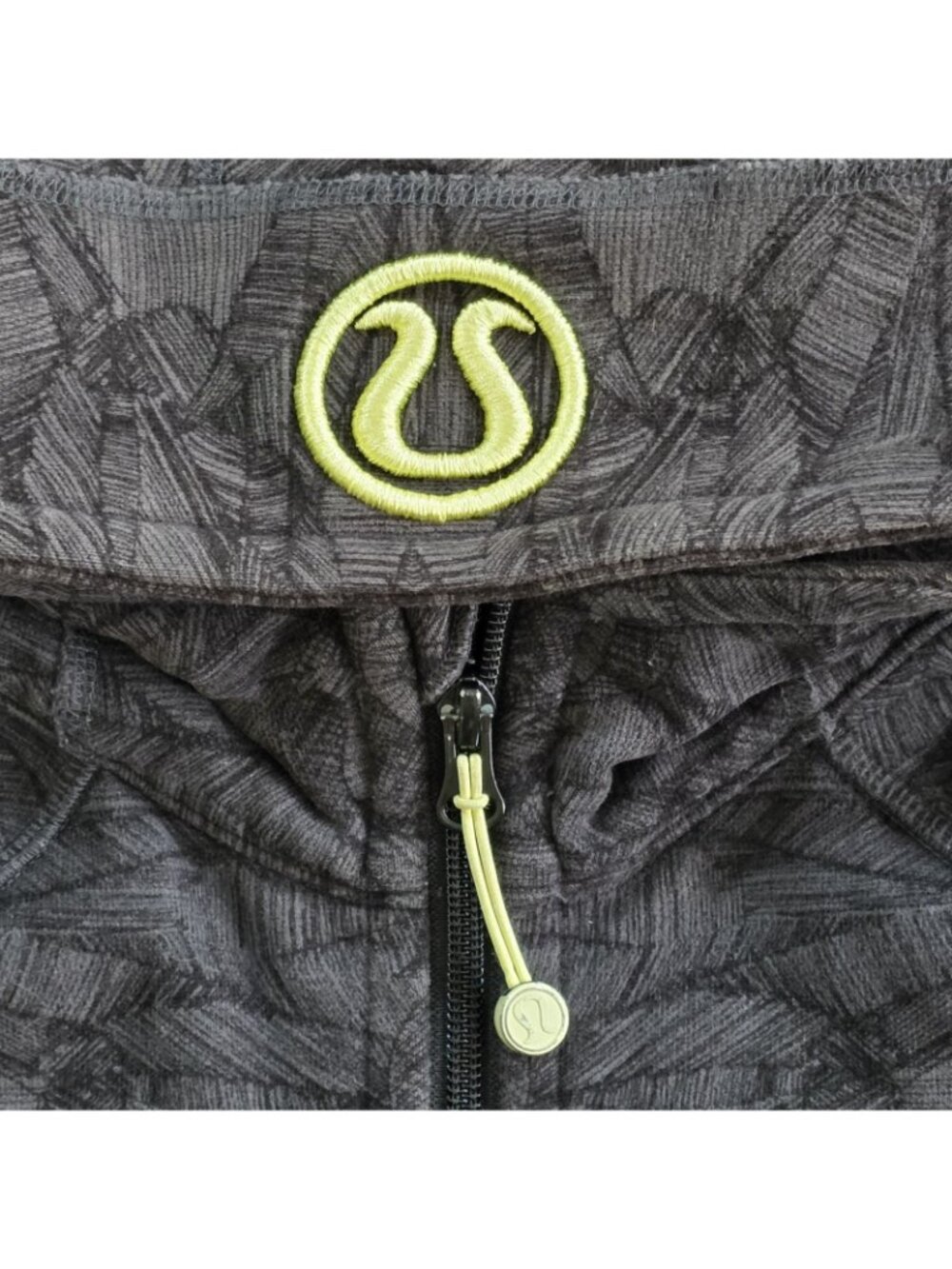 Lululemon Scuba Hoodie Womens 12 Black Gray Zip Abstract Fleece Inside Logo Yoga - Picture 11 of 16